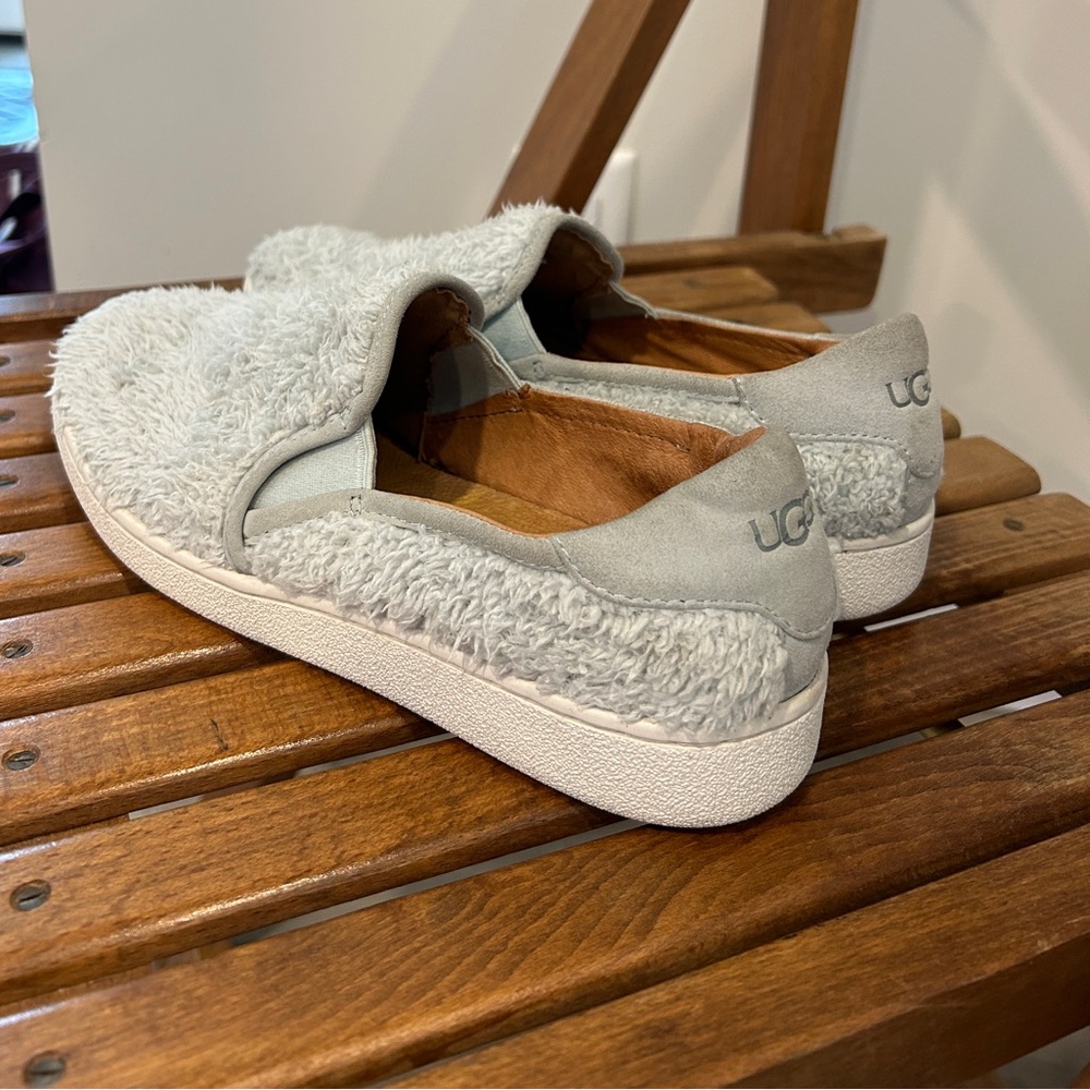 UGG Ricci Slip-on Fuzzy Sneakers -Iceberg Blue Faux Fur size 7 - Picture 7 of 8